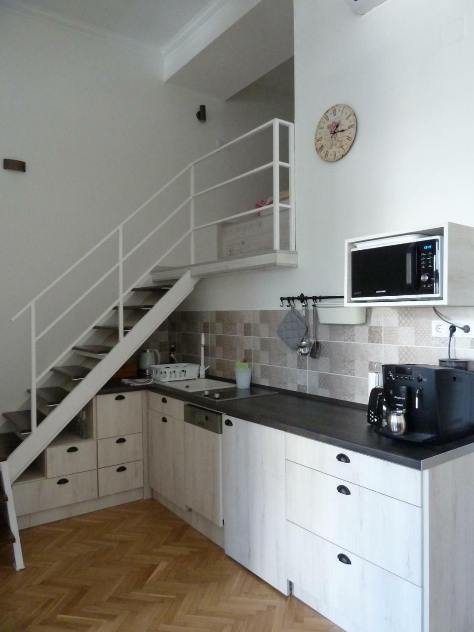 Kossuth Apartmanok Debrecen Exterior photo